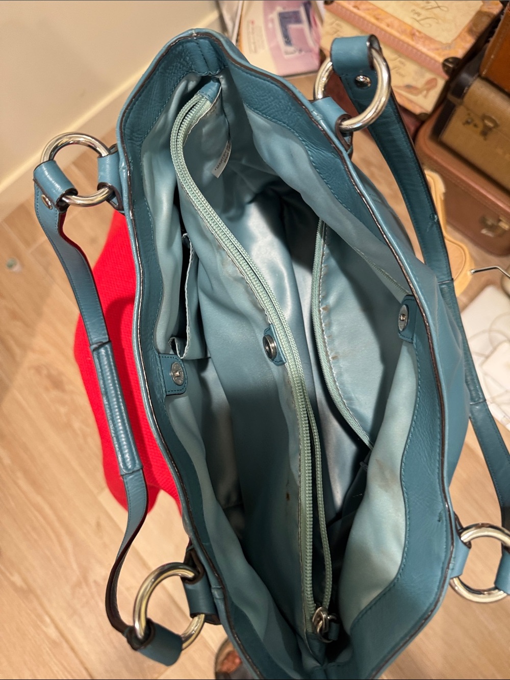 Coach Teal Leather Shoulder Bag with Front Buckle Pocket - Picture 4 of 10